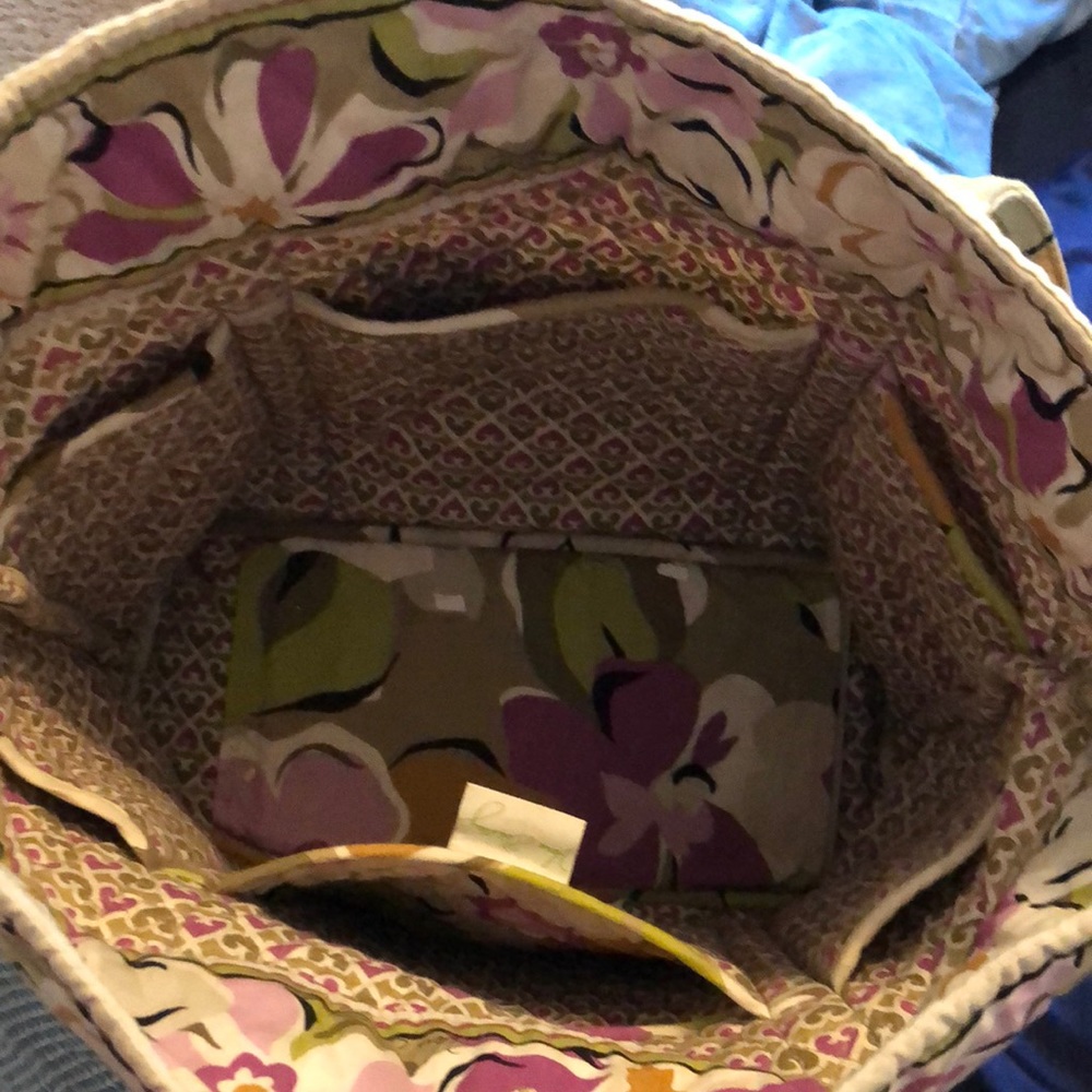 Like new Vera Bradley tote
